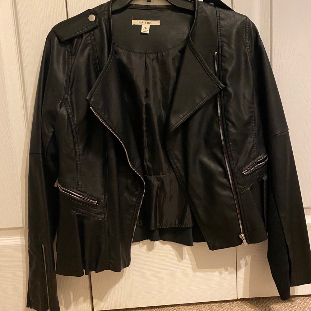 Medium Leather (Pleather) Jacket!
